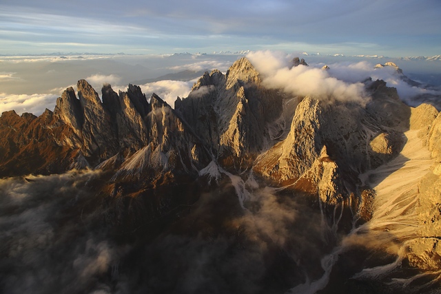 Dolomiti-Odle_fotoAerea220383