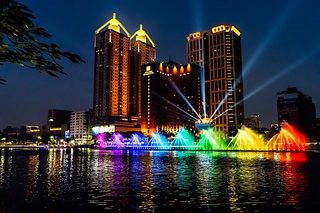 愛河水舞