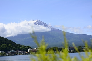《日本》初夏の富士山・河口湖